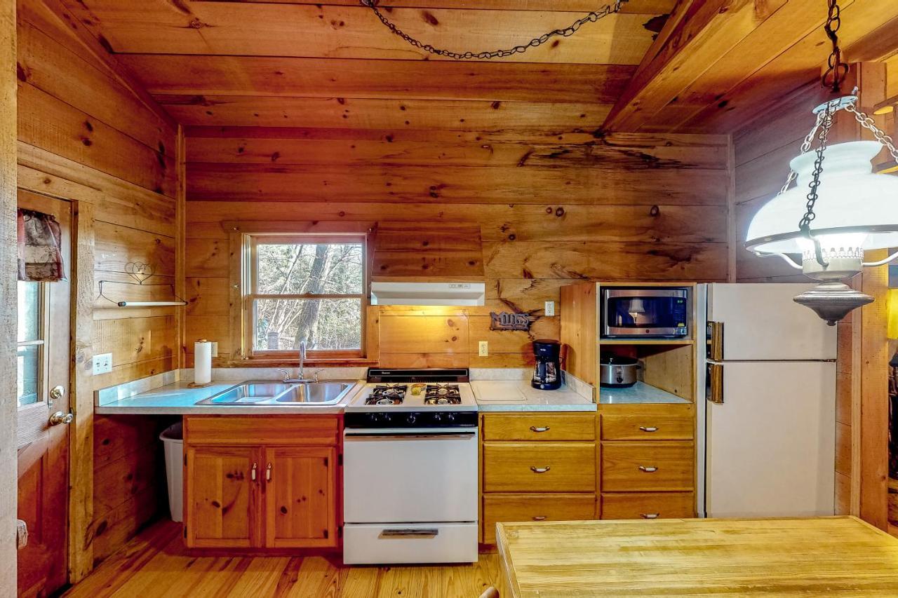 The Scaly Mountain Cabin Exterior photo